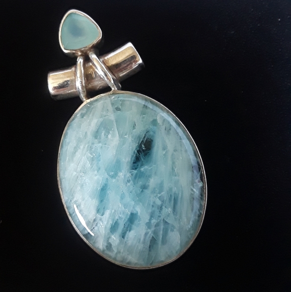 Jewelry - Genuine aquamarine gemstone sterling pendant